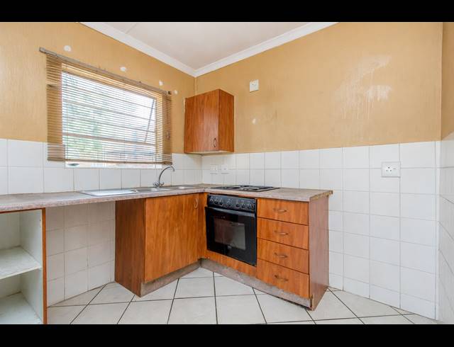 3 BEDROOM TOWNHOUSE FOR SALE IN HONEYPARK